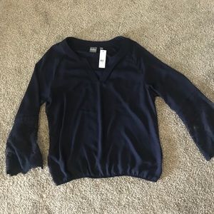 Beautiful FALL STAPLE 🍂 NWT SOHO Navy Blue Blouse